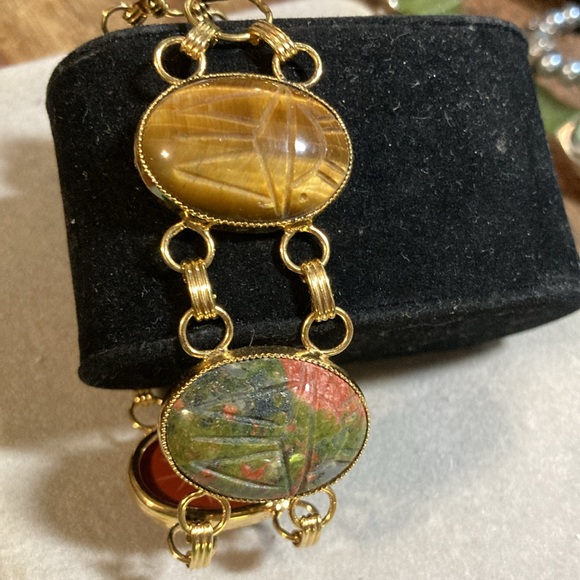 Vintage large scarab bracelet - Picture 8 of 12